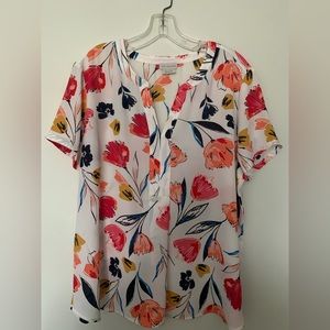 Woman’s XL Van Heusen top. NWOT.